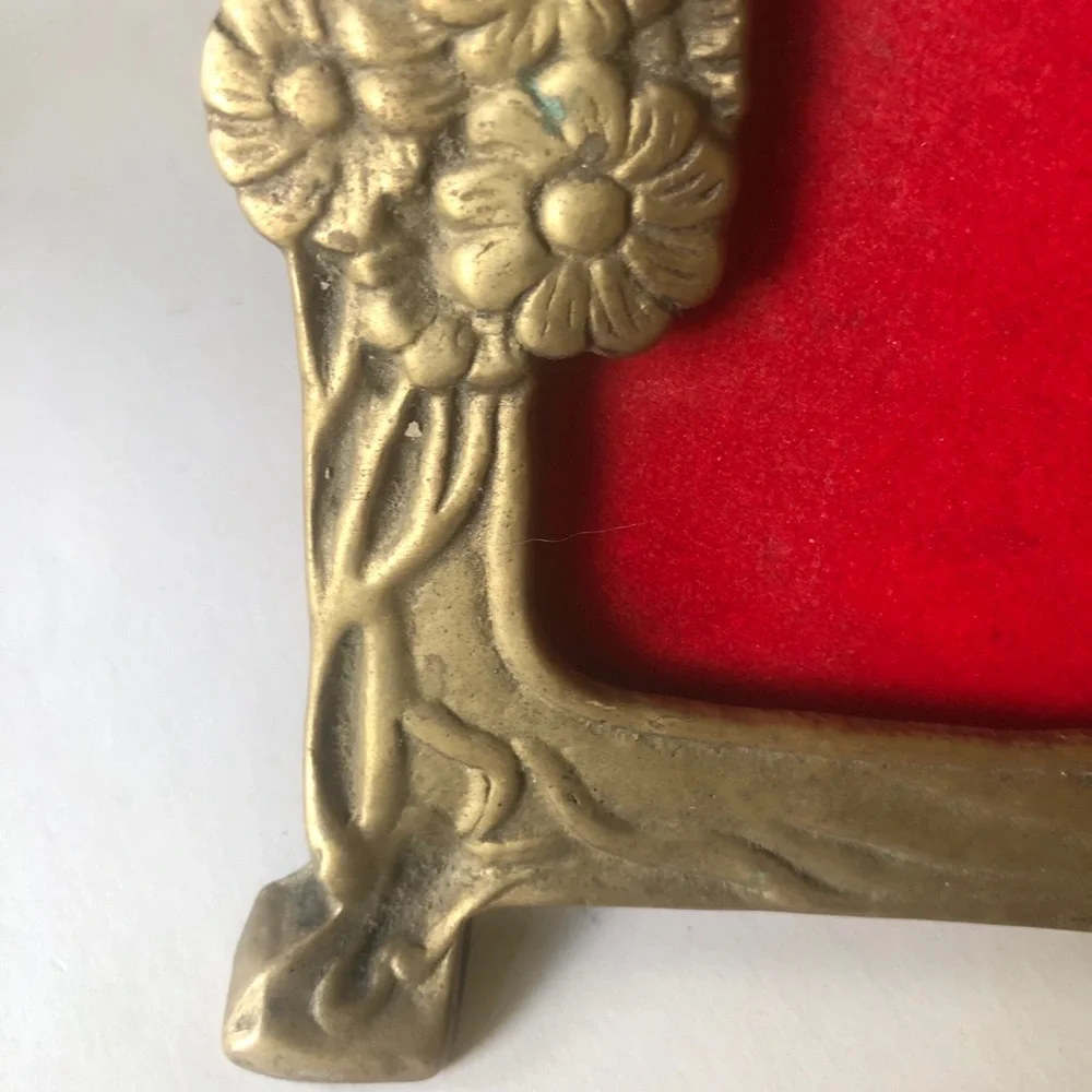 Art Nouveau-Style Brass Women Picture Frame with Red Liner